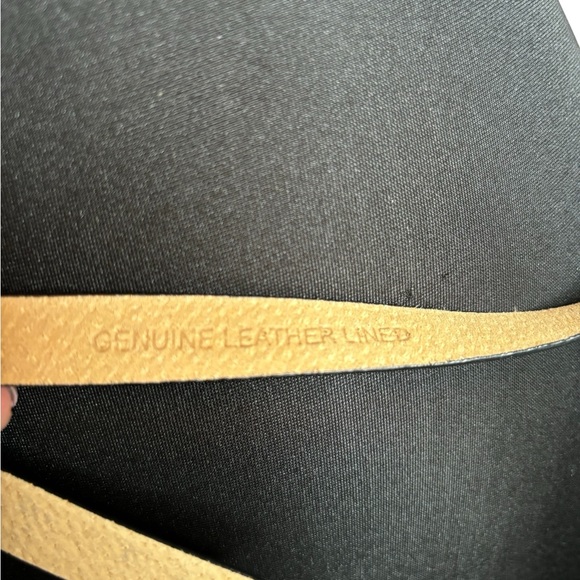 Chetah print leather belt. In good used condition. - Picture 7 of 8